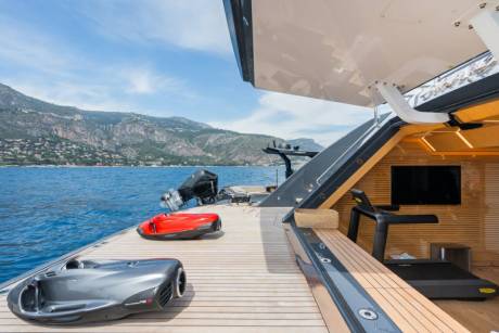 Fold Down Sea Balcony in Master