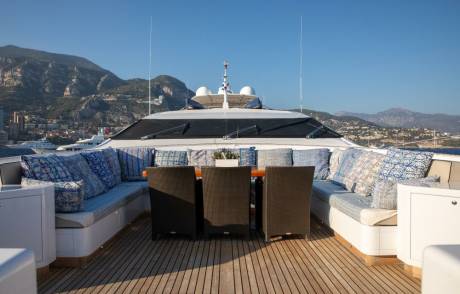 Deck Life and Fine Dining