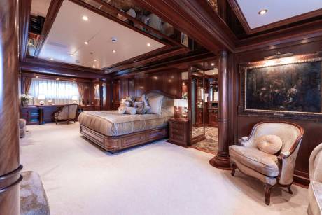 Full-Beam Owner’s Suite