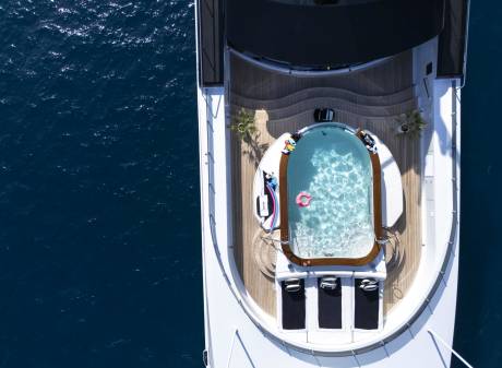 Pool & Sun Deck Haven