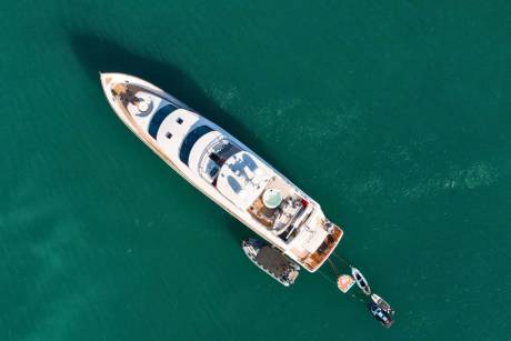 Experienced local captain.