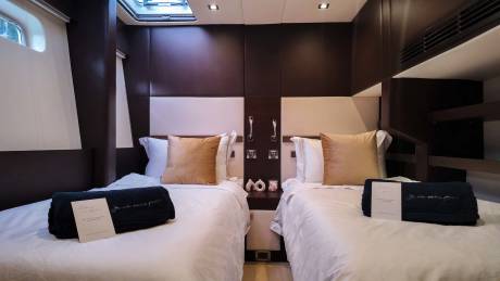 Twin guest cabin, port aft