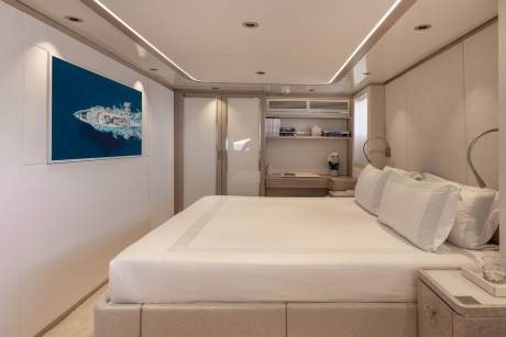 One VIP Cabin