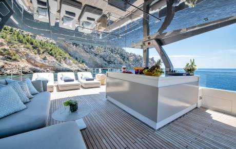 STANDOUT SUN DECK