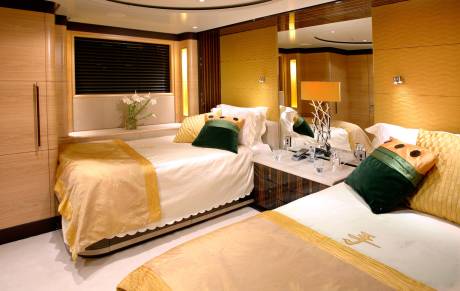 Twin cabins with pullmans