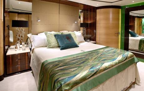 Queen staterooms