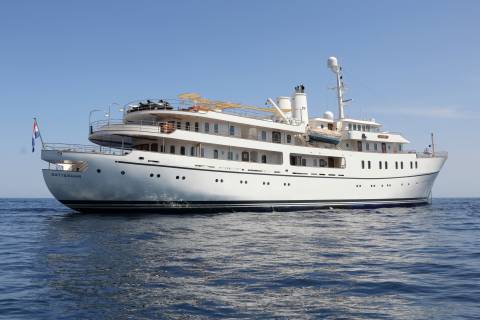 Antarctic Peninsula On Board Sherakhan