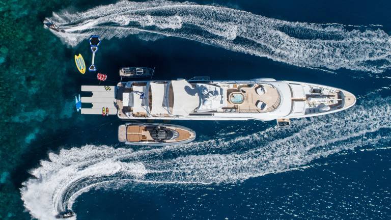 BTS - Top Toys on Board Charter Yachts (Rebecca McVeigh)