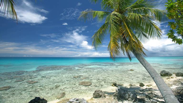 UNPUBLISHED - 5 REASONS TO CHARTER IN FRENCH POLYNESIA THIS WINTER.