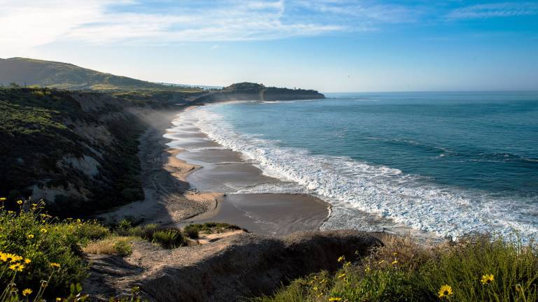 UNPUBLISHED - Guide to United States Yacht Charter